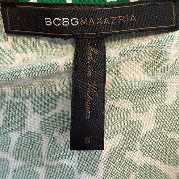 Women's BCBG Maxazria Green Geometric Wrap Dress Size Small - Picture 3 of 8